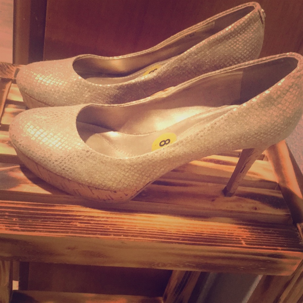 Tahari high heels